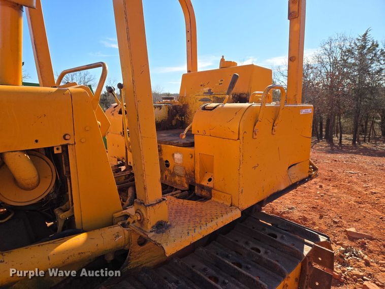 image for item ET1372 1979 International TD7E dozer