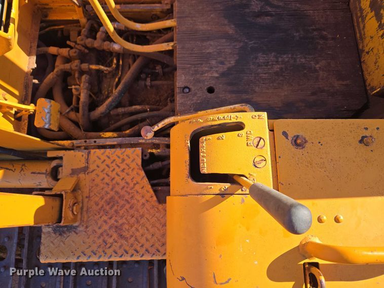 image for item ET1372 1979 International TD7E dozer