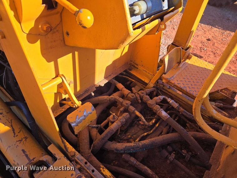 image for item ET1372 1979 International TD7E dozer