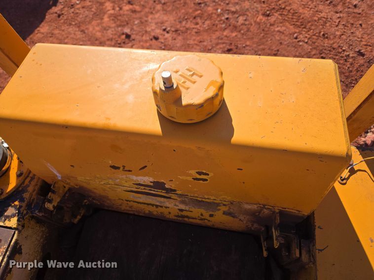 image for item ET1372 1979 International TD7E dozer