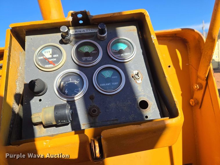 image for item ET1372 1979 International TD7E dozer