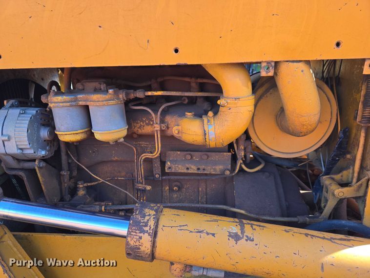 image for item ET1372 1979 International TD7E dozer