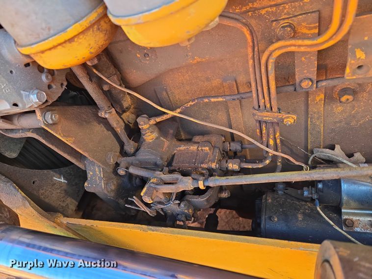 image for item ET1372 1979 International TD7E dozer