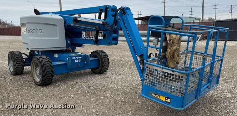 image for item ET1554 2014 Genie Z-45/25J boom lift