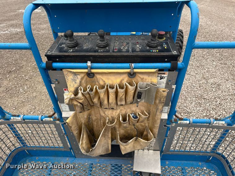 image for item ET1554 2014 Genie Z-45/25J boom lift