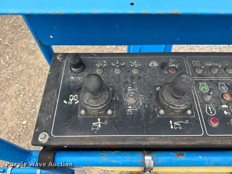 image for item ET1554 2014 Genie Z-45/25J boom lift