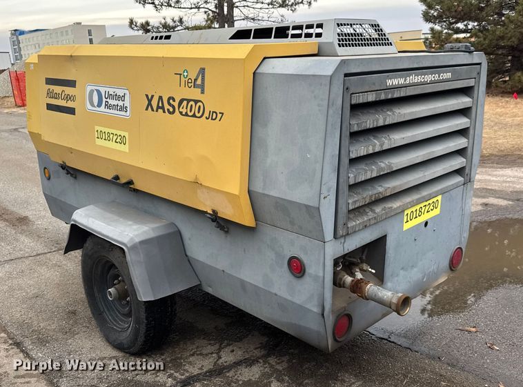 image for item ET1557 2013 Altas Copco XAS400JD7 Tier 4 air compressor
