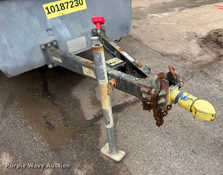 image for item ET1557 2013 Altas Copco XAS400JD7 Tier 4 air compressor