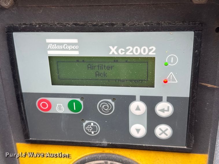 image for item ET1557 2013 Altas Copco XAS400JD7 Tier 4 air compressor