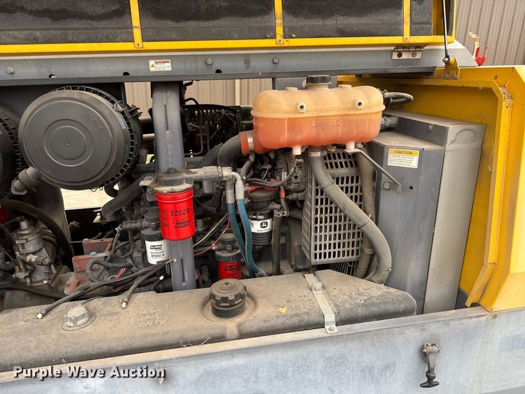 image for item ET1557 2013 Altas Copco XAS400JD7 Tier 4 air compressor