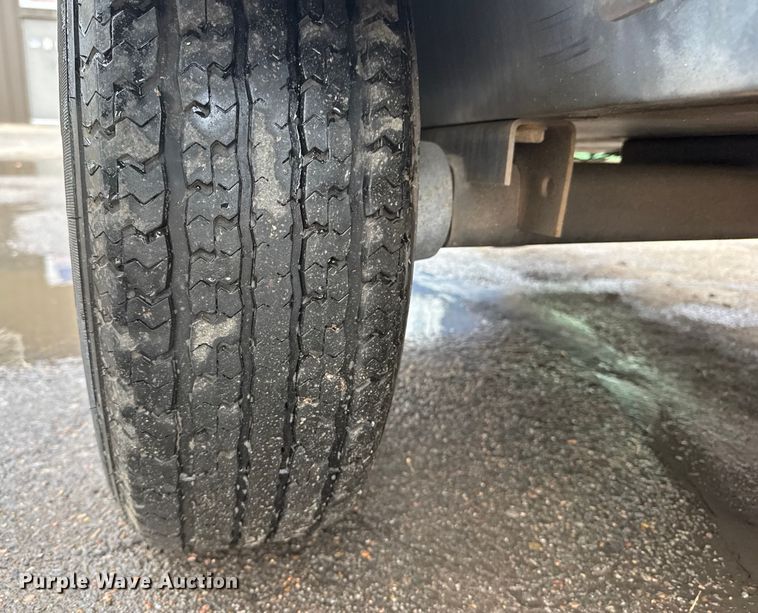 image for item ET1557 2013 Altas Copco XAS400JD7 Tier 4 air compressor