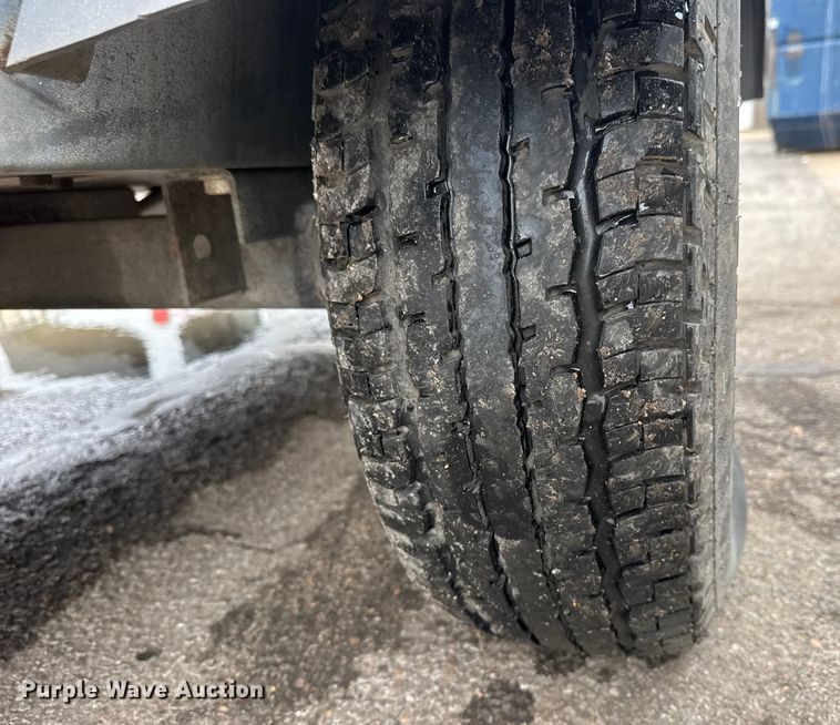 image for item ET1557 2013 Altas Copco XAS400JD7 Tier 4 air compressor