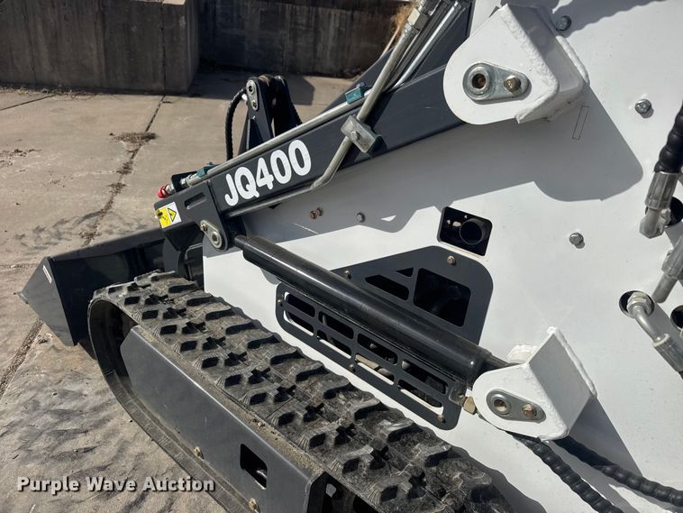 image for item ET1569 2024 JQ Power JQ400 compact utility loader
