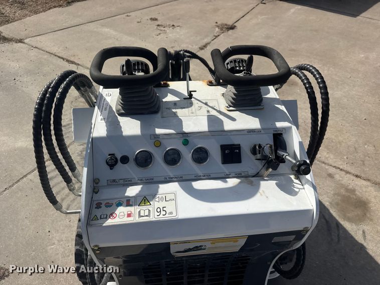 image for item ET1569 2024 JQ Power JQ400 compact utility loader