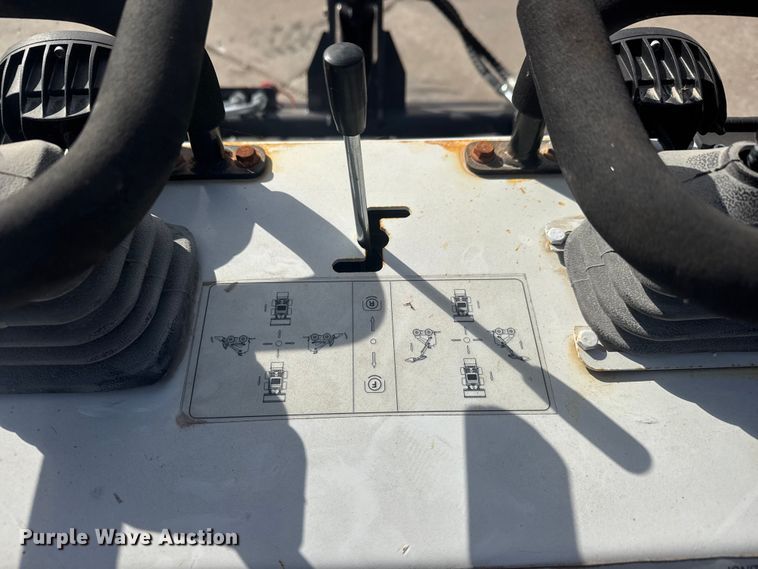 image for item ET1569 2024 JQ Power JQ400 compact utility loader