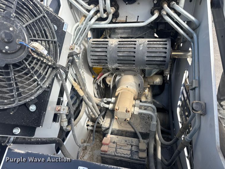 image for item ET1569 2024 JQ Power JQ400 compact utility loader