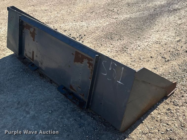 image for item ET1570 2014 John Deere 320E skid steer loader