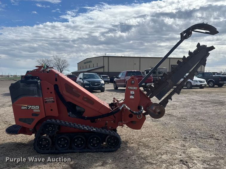 image for item ET1576 2014 Ditch Witch SK755 trencher