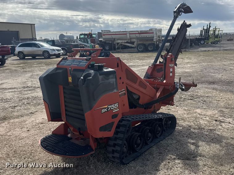 image for item ET1576 2014 Ditch Witch SK755 trencher