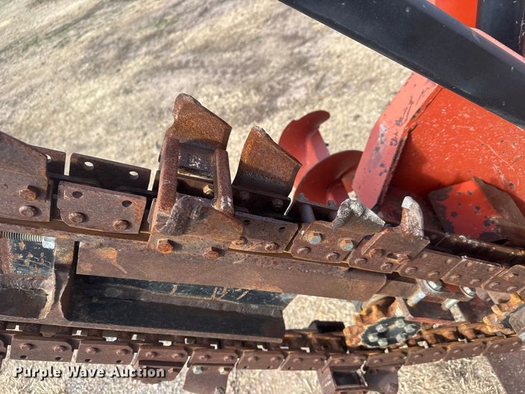 image for item ET1576 2014 Ditch Witch SK755 trencher