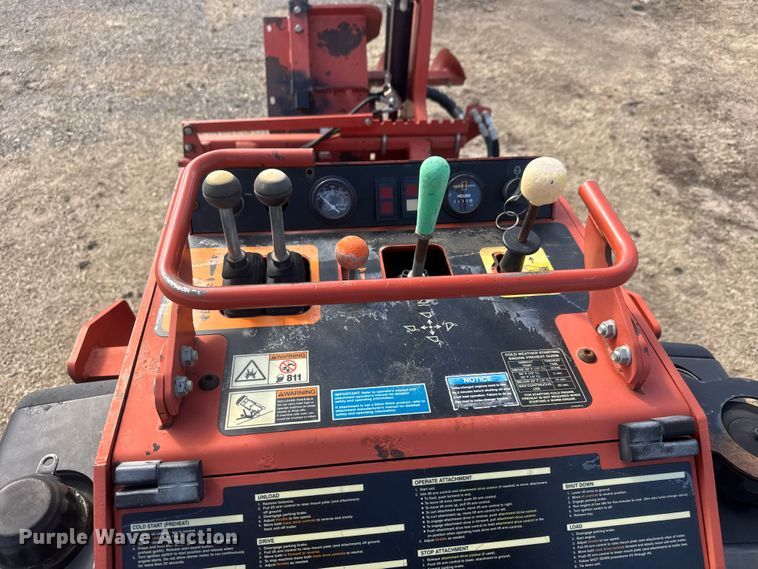 image for item ET1576 2014 Ditch Witch SK755 trencher