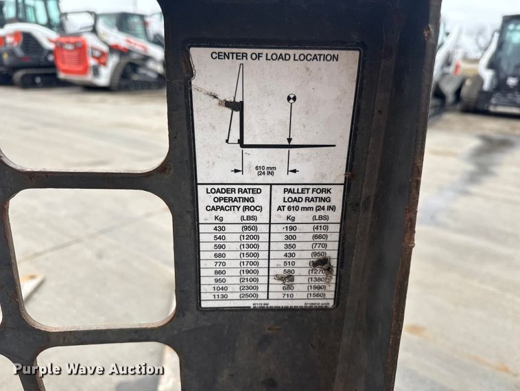 image for item ET1619 Bobcat skid steer forks