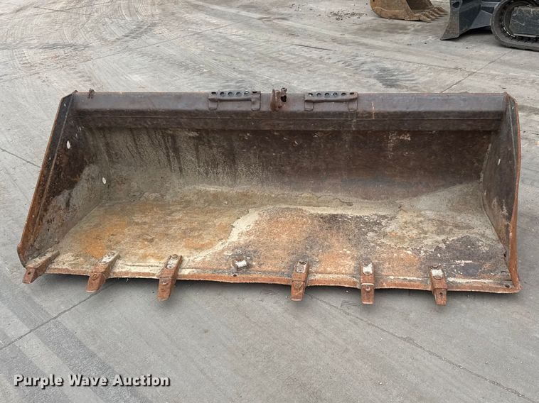 image for item ET1620 Bobcat skid steer bucket