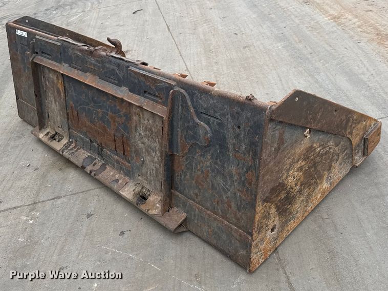 image for item ET1620 Bobcat skid steer bucket