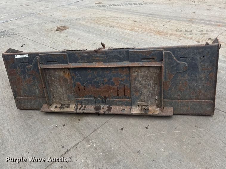 image for item ET1620 Bobcat skid steer bucket