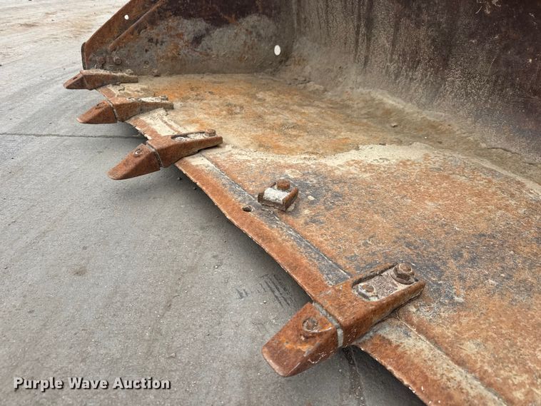 image for item ET1620 Bobcat skid steer bucket