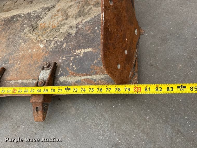 image for item ET1620 Bobcat skid steer bucket