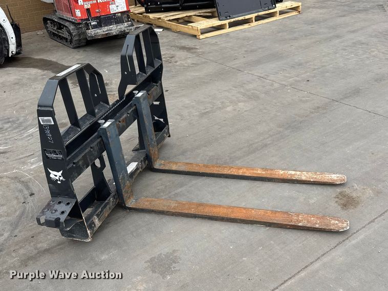 image for item ET1621 Bobcat Pallet Fork HD skid steer forks