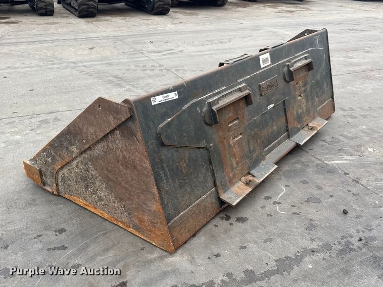 image for item ET1625 Bobcat skid steer bucket