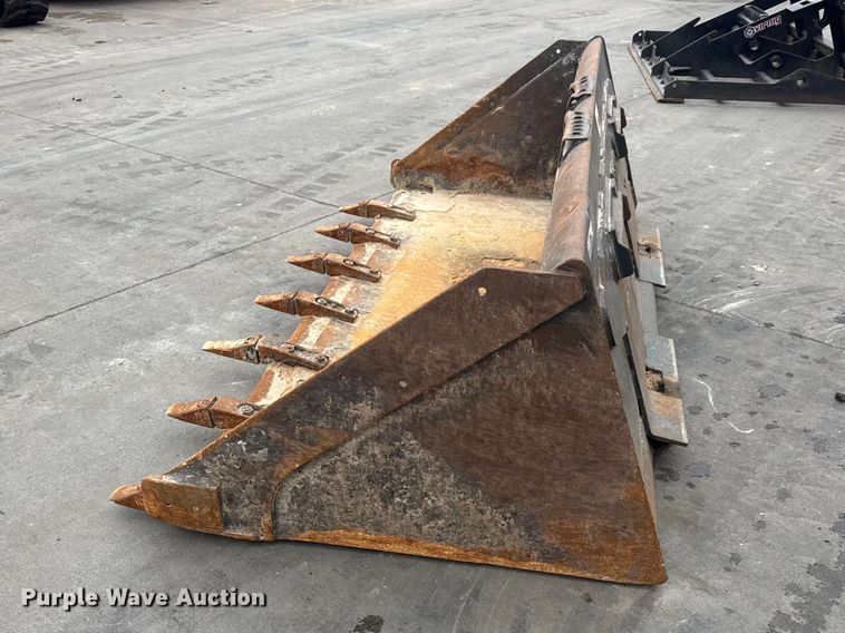 image for item ET1625 Bobcat skid steer bucket