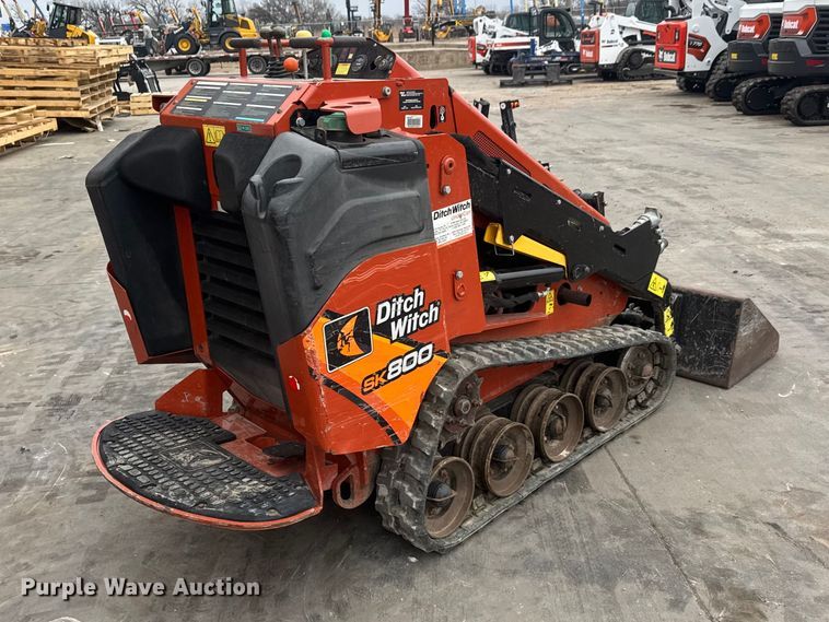 image for item ET1629 2020 Ditch Witch SK800 compact utility loader