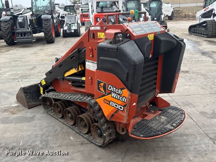 image for item ET1629 2020 Ditch Witch SK800 compact utility loader