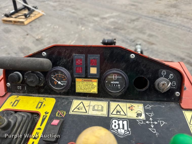 image for item ET1629 2020 Ditch Witch SK800 compact utility loader