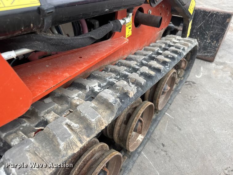 image for item ET1629 2020 Ditch Witch SK800 compact utility loader