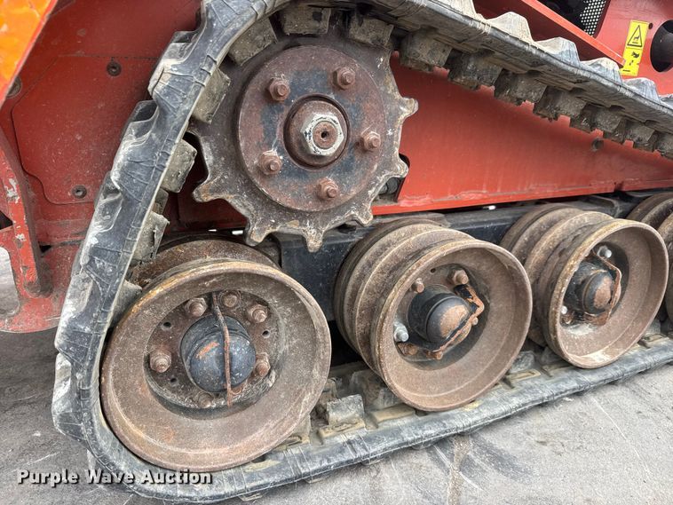 image for item ET1629 2020 Ditch Witch SK800 compact utility loader