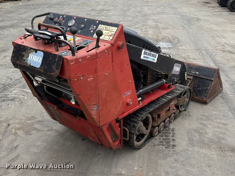 image for item ET1630 Toro TX427 compact utility loader