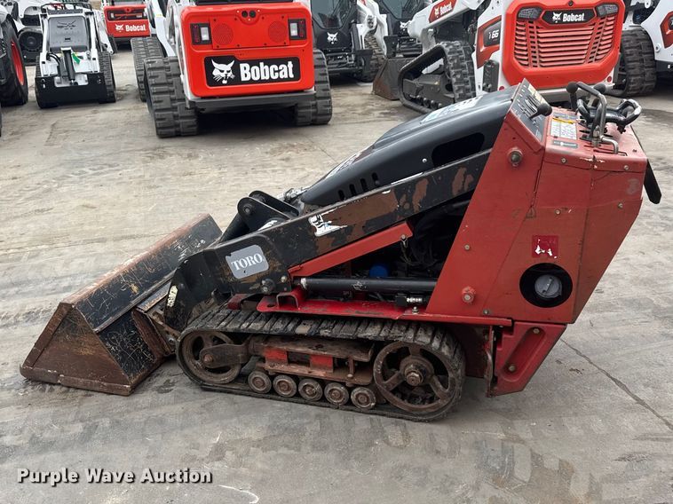 image for item ET1630 Toro TX427 compact utility loader