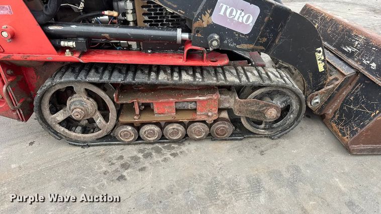 image for item ET1630 Toro TX427 compact utility loader