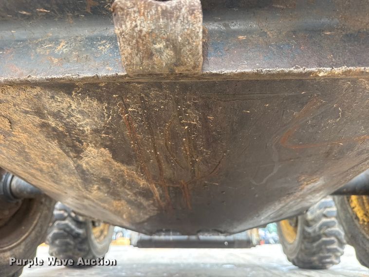 image for item ET1631 1996 Bobcat 763 skid steer loader