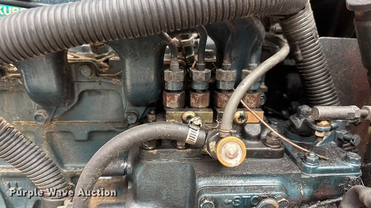 image for item ET1631 1996 Bobcat 763 skid steer loader