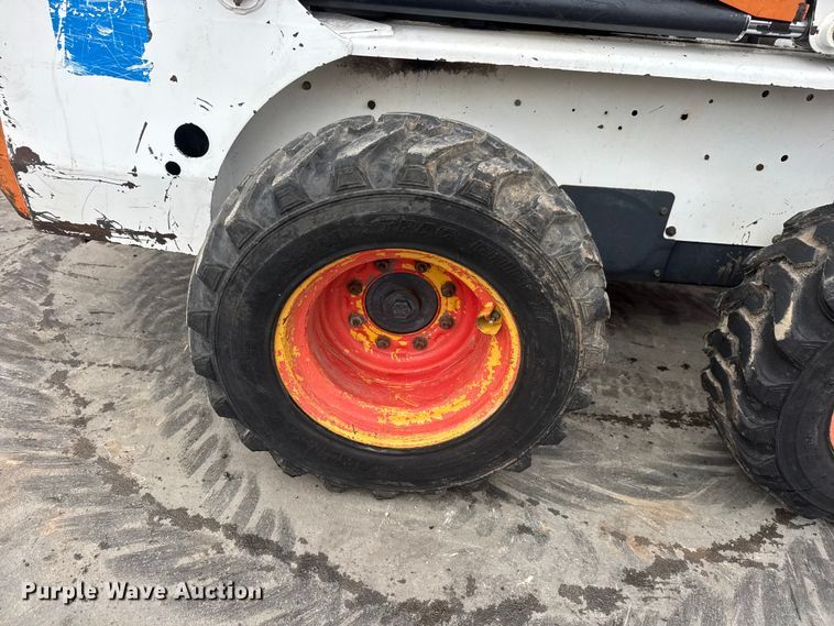 image for item ET1631 1996 Bobcat 763 skid steer loader