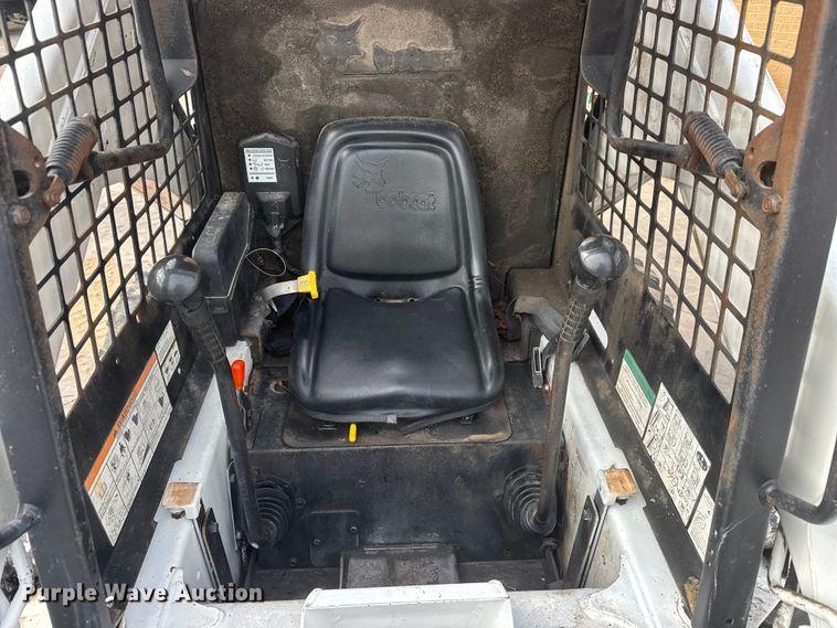 image for item ET1632 1997 Bobcat 773 skid steer loader