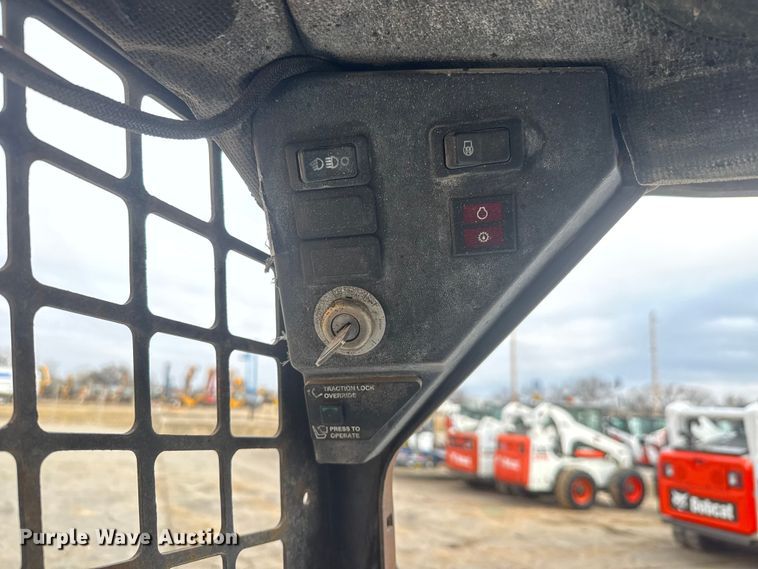 image for item ET1632 1997 Bobcat 773 skid steer loader