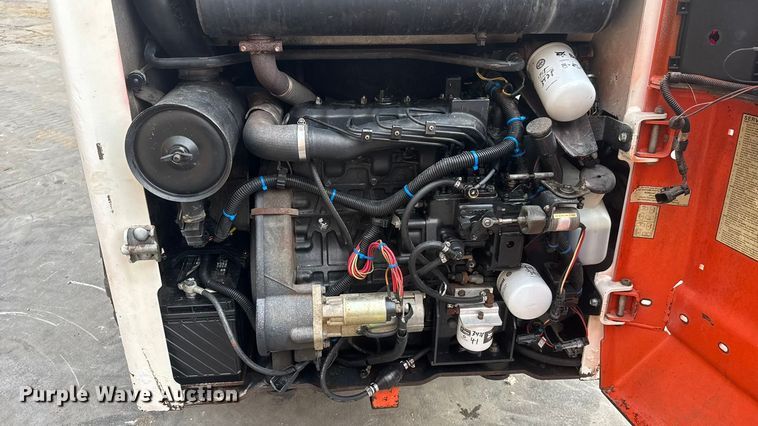 image for item ET1632 1997 Bobcat 773 skid steer loader