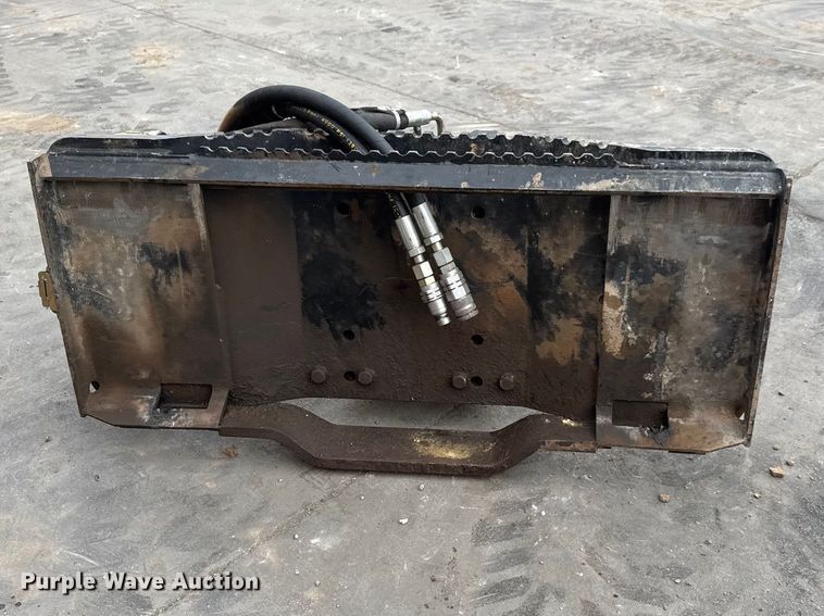 image for item ET1633 Caterpillar H63 skid steer breaker