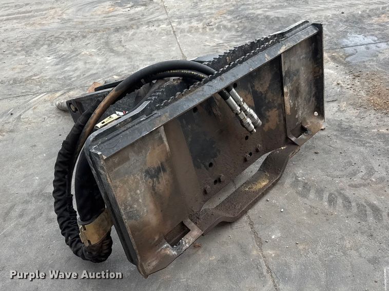 image for item ET1633 Caterpillar H63 skid steer breaker